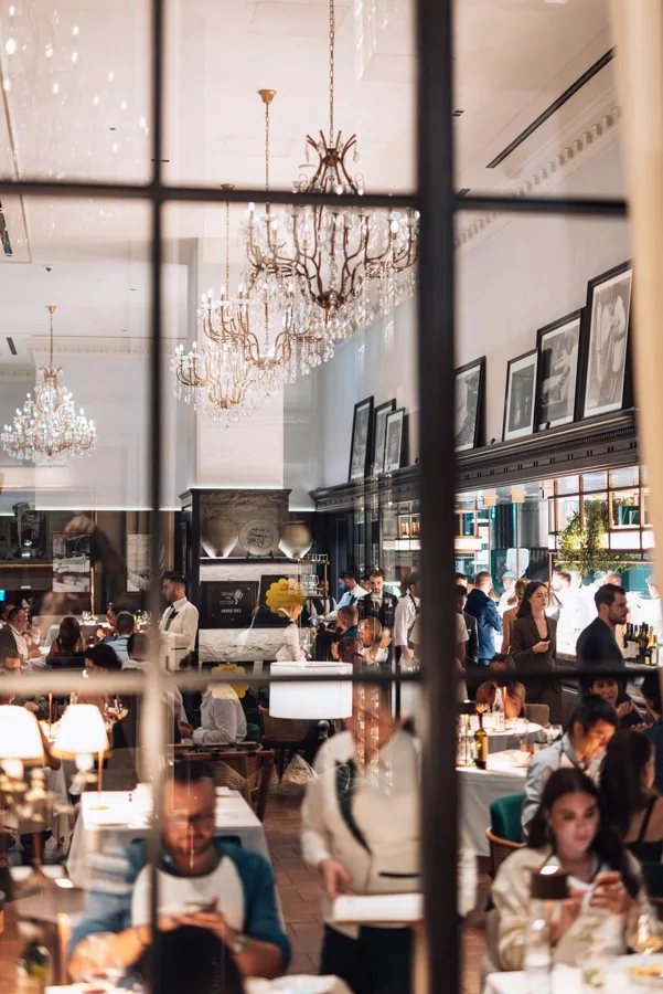 Interior of Chic Nonna, editorial light. Food photography in Dubai by Artur Begel
