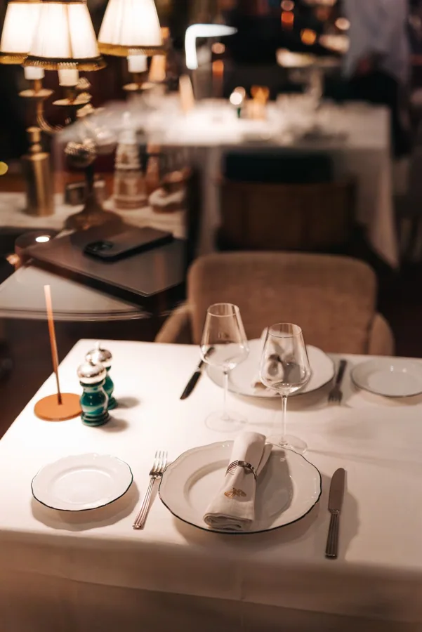 Interior of Chic Nonna, editorial light. Food photography in Dubai by Artur Begel