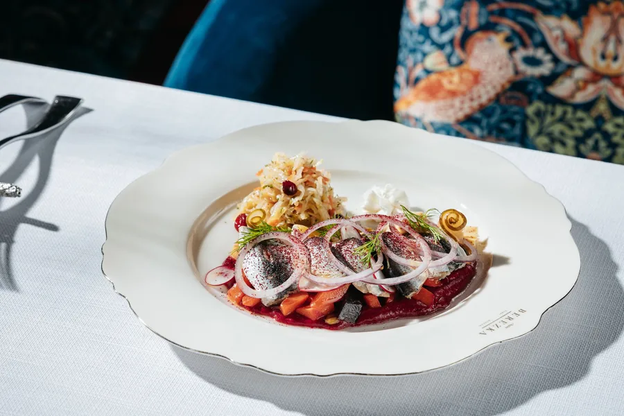 Dish, high key light. Food photography in Dubai by Artur Begel