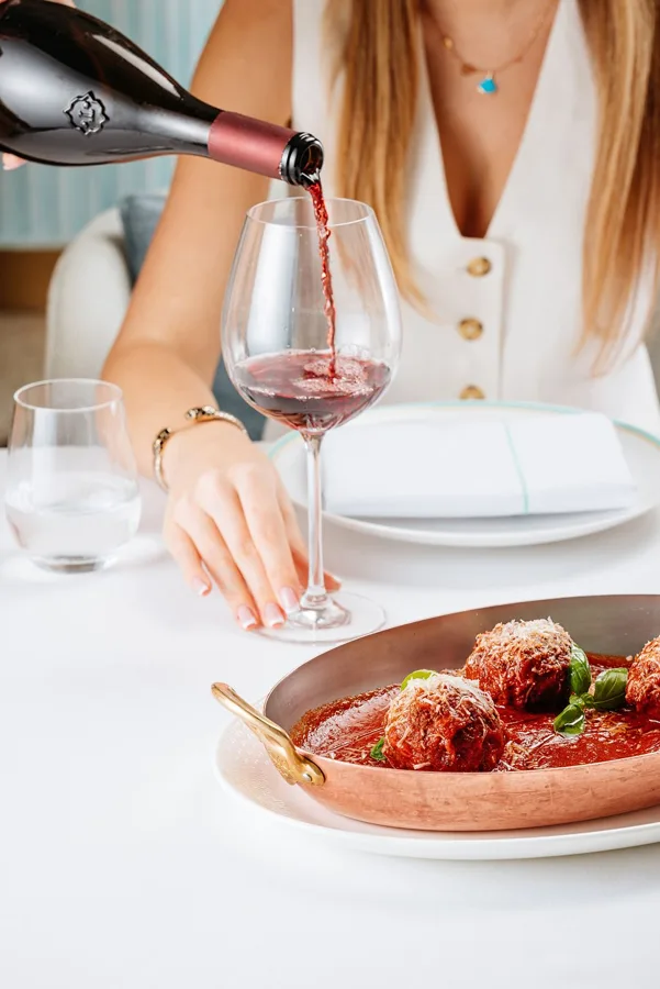Dish, high key light. Food photography in Dubai by Artur Begel