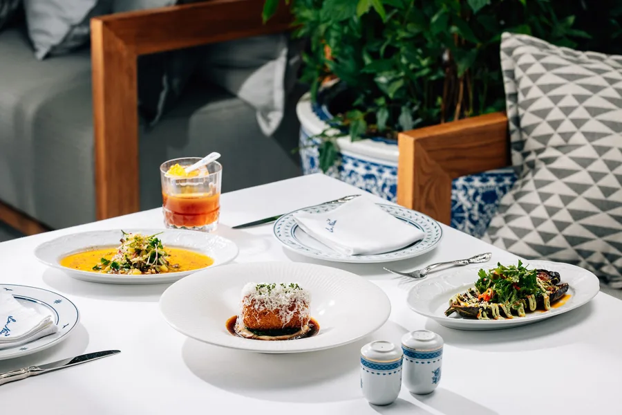 Dish, high key light. Food photography in Dubai by Artur Begel