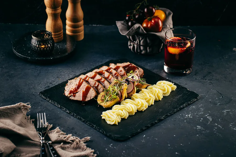 Dish, low key light. Food photography in Dubai by Artur Begel
