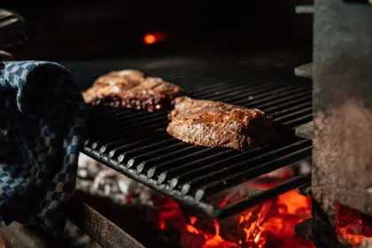 Dish, low key light. Food photography in Dubai by Artur Begel