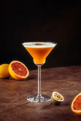 Drink, low key light. Food photography in Dubai by Artur Begel