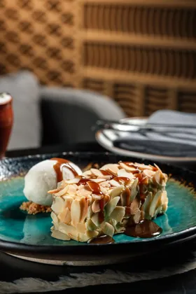 Dish, low key light. Food photography in Dubai by Artur Begel