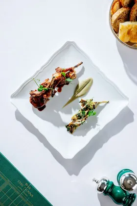 Dish, high key light. Food photography in Dubai by Artur Begel