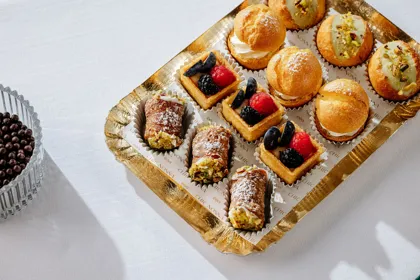 Dish, high key light. Food photography in Dubai by Artur Begel