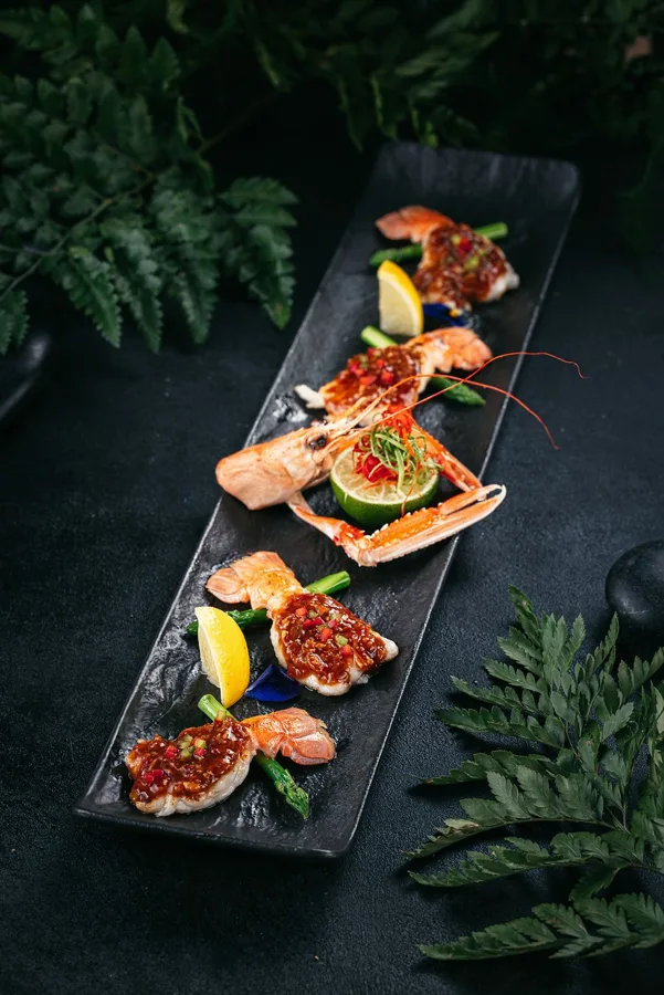 Dish, low key light. Food photography in Dubai by Artur Begel