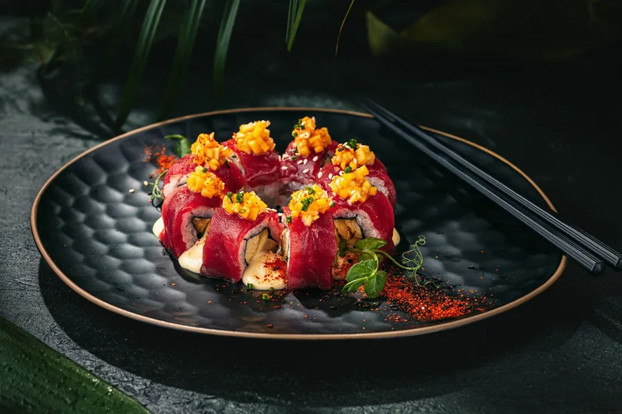 Dish, low key light. Food photography in Dubai by Artur Begel