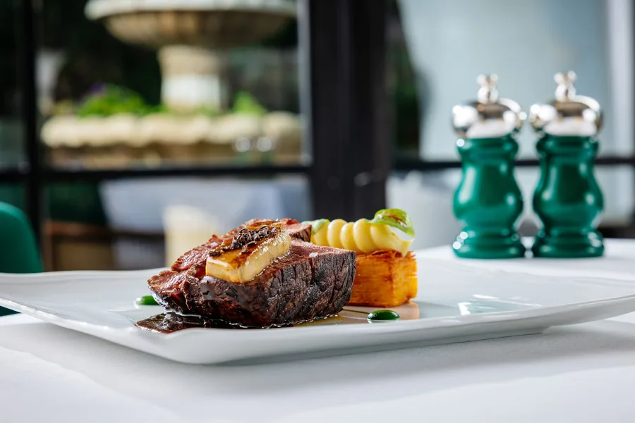 Dish, high key light. Food photography in Dubai by Artur Begel