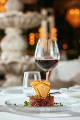 Dish, high key light. Food photography in Dubai by Artur Begel