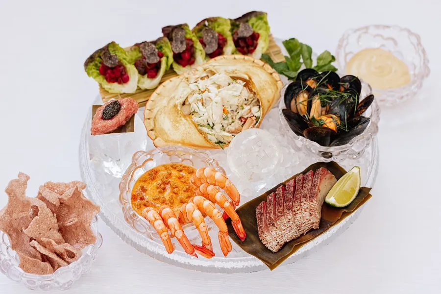 Dish, high key light. Food photography in Dubai by Artur Begel