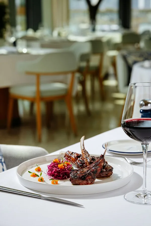 Dish, high key light. Food photography in Dubai by Artur Begel