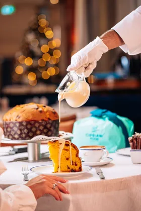 Dish, high key light. Food photography in Dubai by Artur Begel