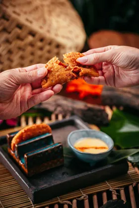 Dish, low key light. Food photography in Dubai by Artur Begel