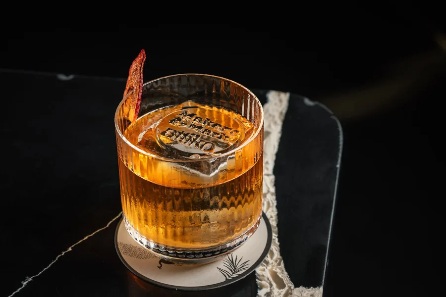 Drink, low key light. Food photography in Dubai by Artur Begel