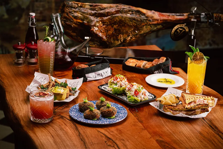 Dish, low key light. Food photography in Dubai by Artur Begel