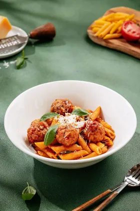 Dish, high key light. Food photography in Dubai by Artur Begel