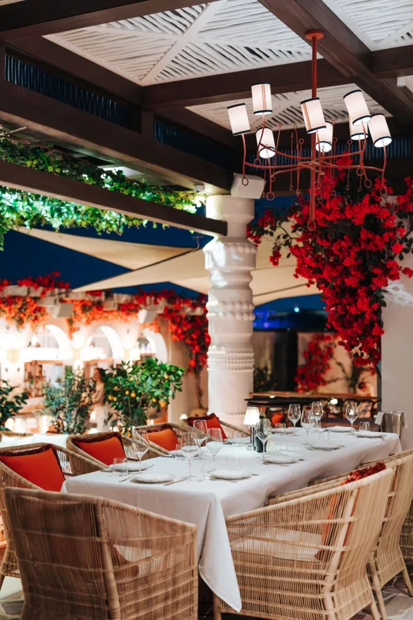 Interior. Food photography in Dubai by Artur Begel