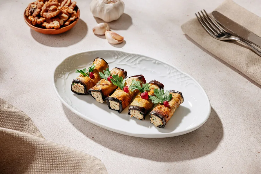 Dish, high key light. Food photography in Dubai by Artur Begel
