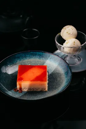Dish, low key light. Food photography in Dubai by Artur Begel