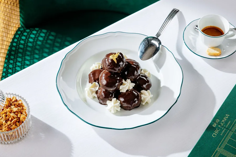 Dish, high key light. Food photography in Dubai by Artur Begel