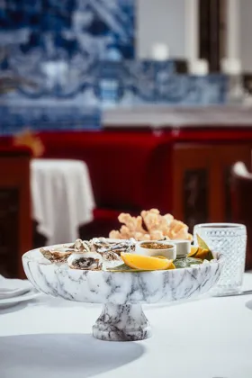 Dish, high key light. Food photography in Dubai by Artur Begel
