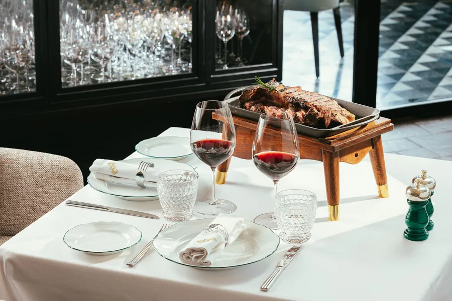 Dish, high key light. Food photography in Dubai by Artur Begel