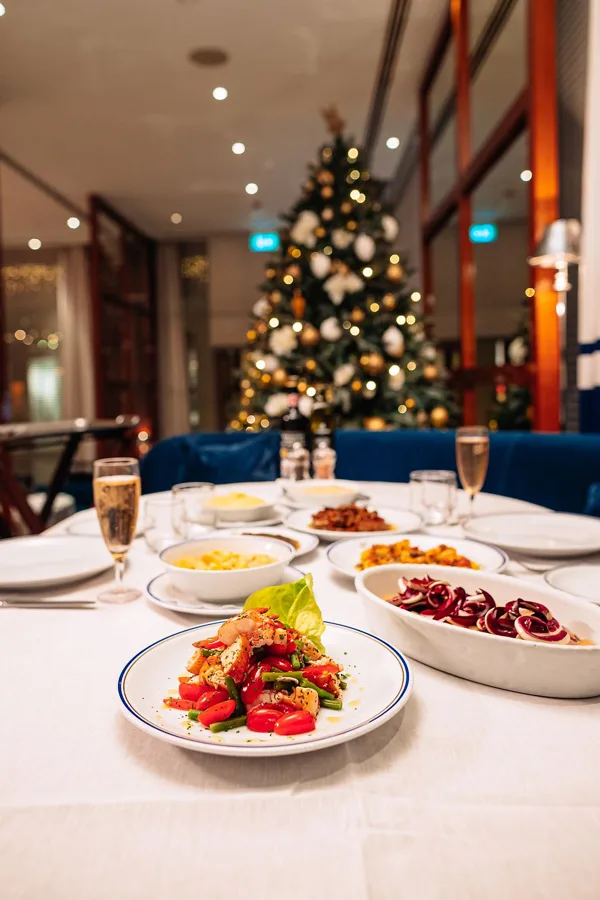 Dish, high key light. Food photography in Dubai by Artur Begel