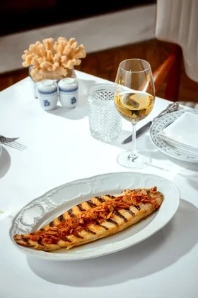 Dish, high key light. Food photography in Dubai by Artur Begel