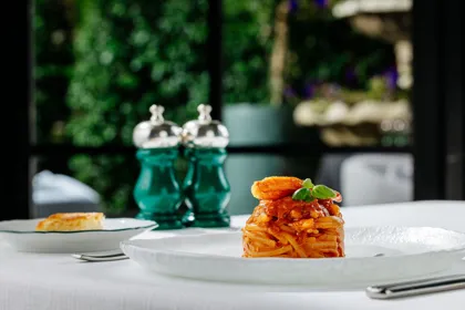 Dish, high key light. Food photography in Dubai by Artur Begel