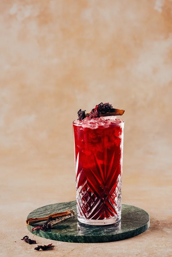 Drink, high key light. Food photography in Dubai by Artur Begel
