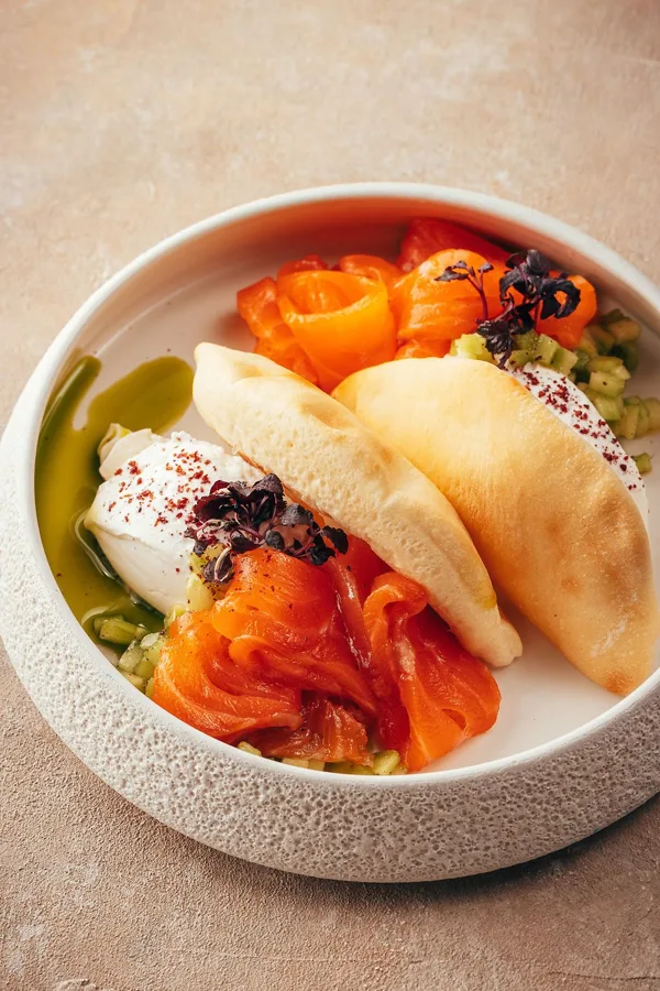 Dish, high key light. Food photography in Dubai by Artur Begel