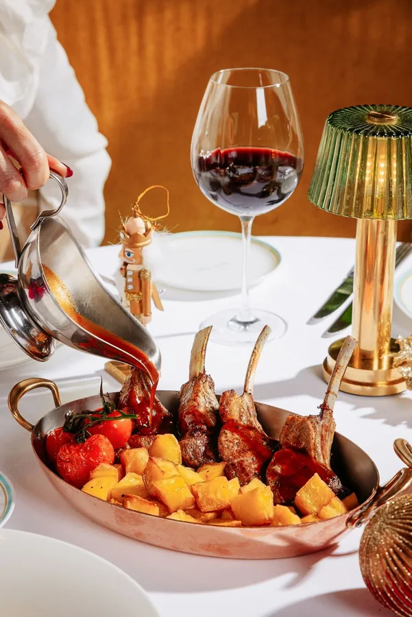 Dish, high key light. Food photography in Dubai by Artur Begel