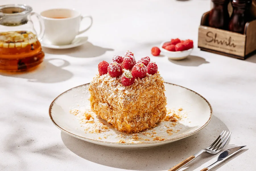 Dish, high key light. Food photography in Dubai by Artur Begel
