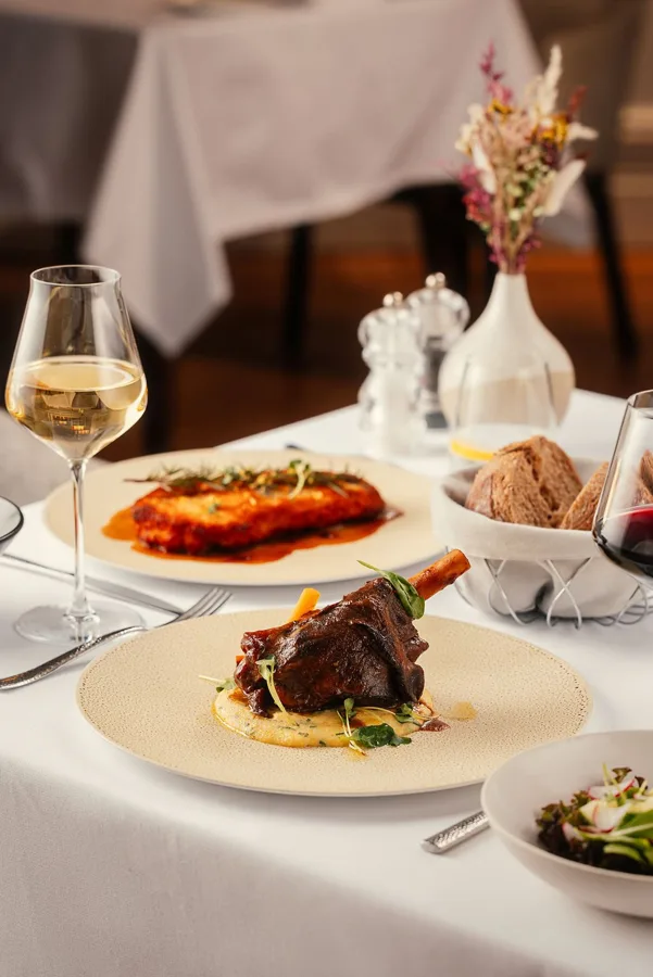 Dish, high key light. Food photography in Dubai by Artur Begel