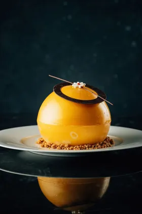 Dish, low key light. Food photography in Dubai by Artur Begel