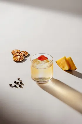 Drink, high key light. Food photography in Dubai by Artur Begel