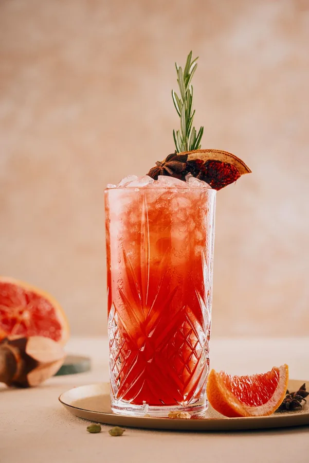 Drink, high key light. Food photography in Dubai by Artur Begel