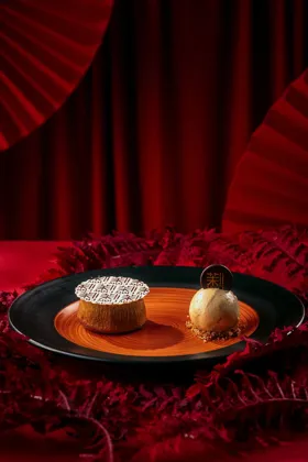 Dish, low key light. Food photography in Dubai by Artur Begel