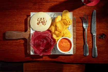 Dish, high key light. Food photography in Dubai by Artur Begel