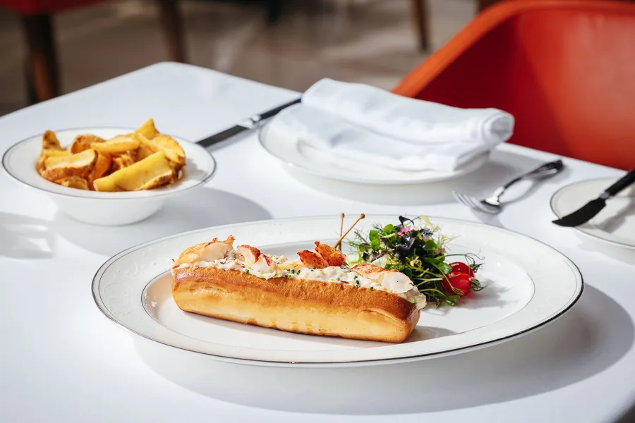 Dish, high key light. Food photography in Dubai by Artur Begel