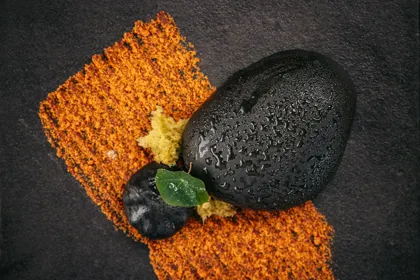 Dish, low key light. Food photography in Dubai by Artur Begel