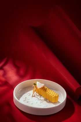 Dish, low key light. Food photography in Dubai by Artur Begel