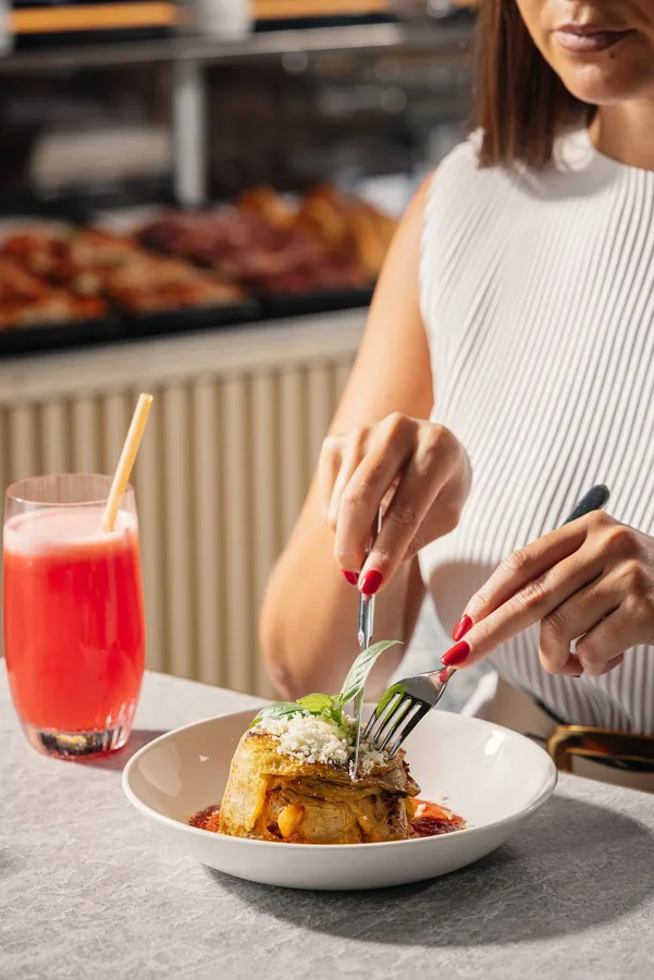 Dish, high key light. Food photography in Dubai by Artur Begel