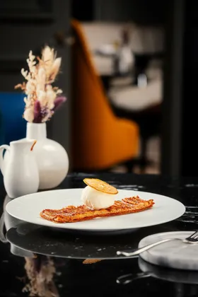Dish, high key light. Food photography in Dubai by Artur Begel