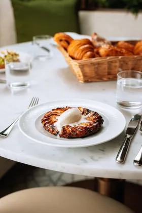 Dish, high key light. Food photography in Dubai by Artur Begel