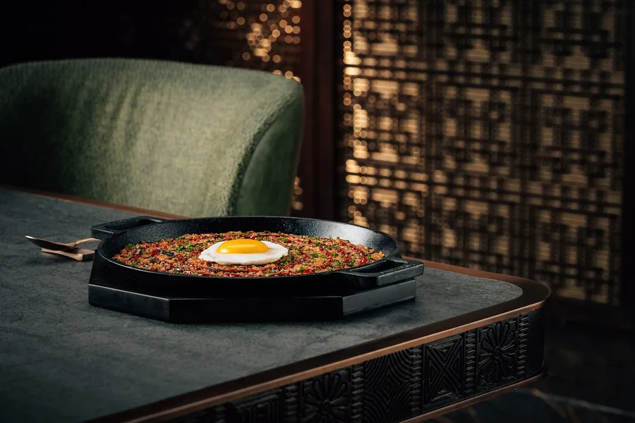 Dish, low key light. Food photography in Dubai by Artur Begel