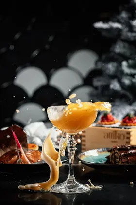 Drink, low key light. Food photography in Dubai by Artur Begel