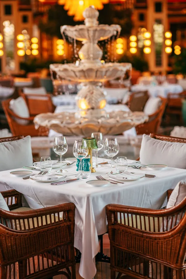Interior, high key light. Food photography in Dubai by Artur Begel